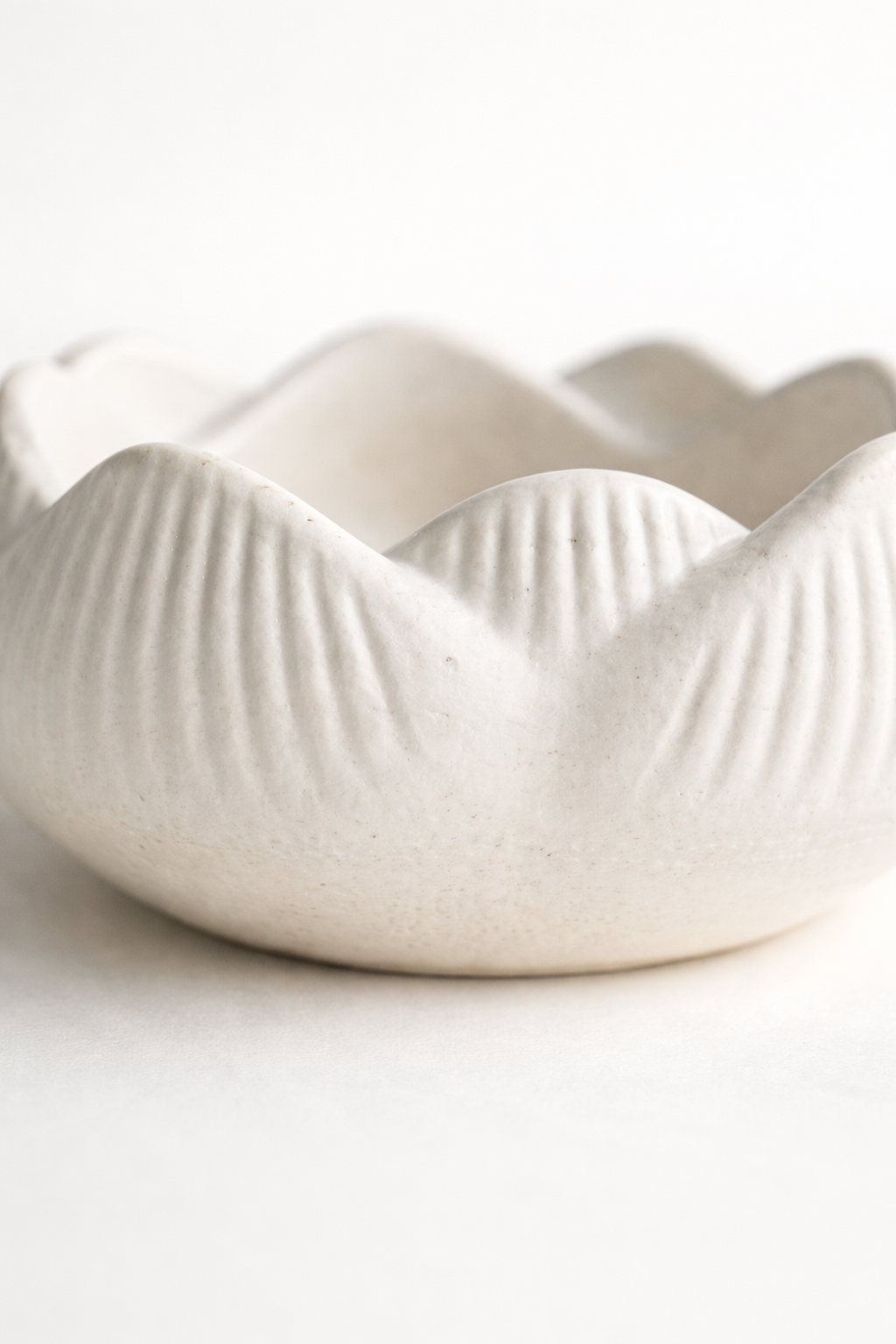 Ribbed Series – Tealight Holder – Lotus – Bud – Standard